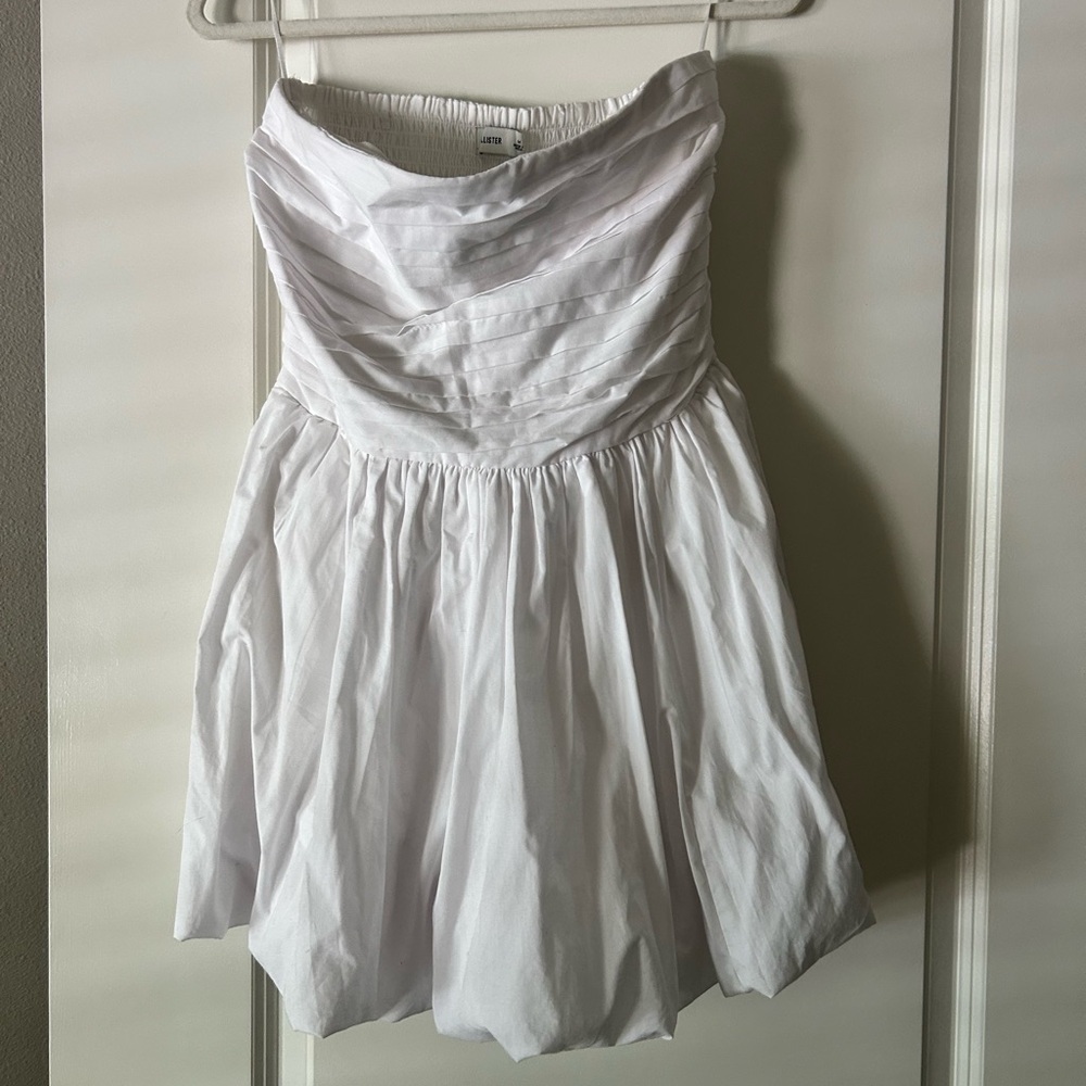 Hollister White Strapless Ruched Bodice Party Dress